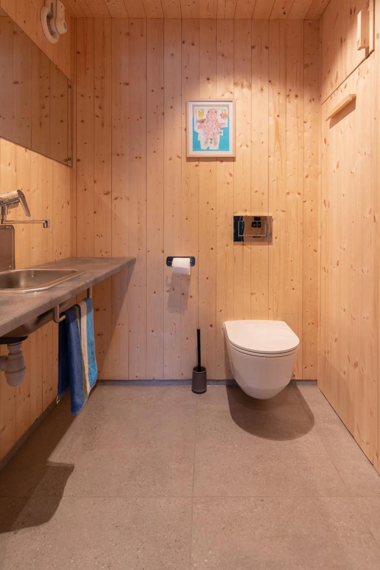 Minkfarmen, Spacious Seaside Cabin With Scenic View Ramberg Exterior foto